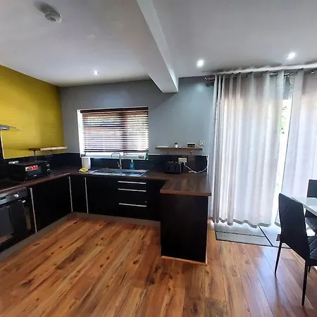 Spacious 5 Bedroom House London
